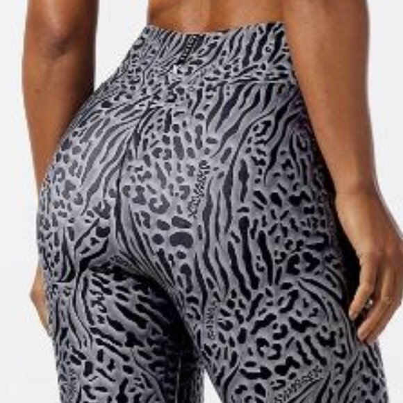 X Fenty Savage Locked & Lifted High-Waist Legging  Size 1x (US 16-18) NWT - Picture 3 of 4